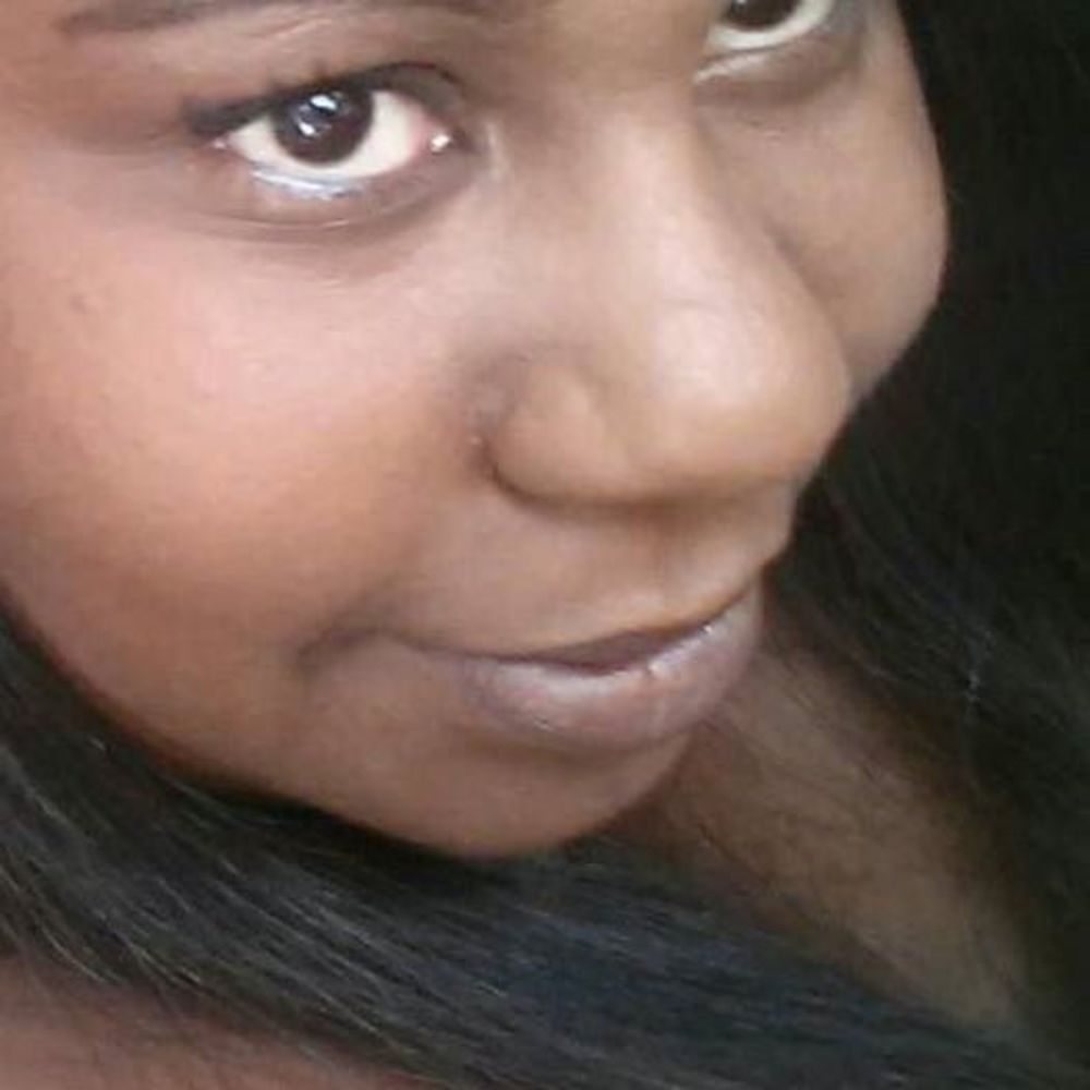 Meet your Posher, Crystal